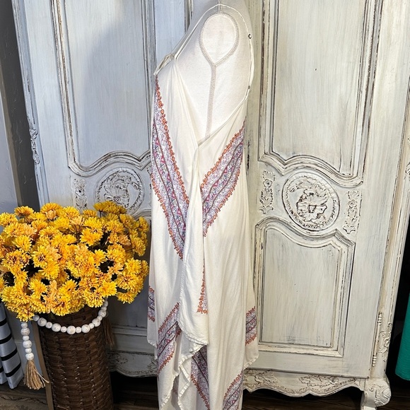 O’Neill Casual Cream and Red Border Print Women's Dress - Picture 6 of 10